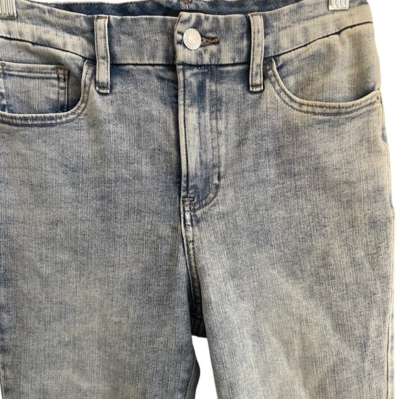 Express High Rise Skinny Jeans
High rise 
Flexx Hyper - Picture 11 of 14